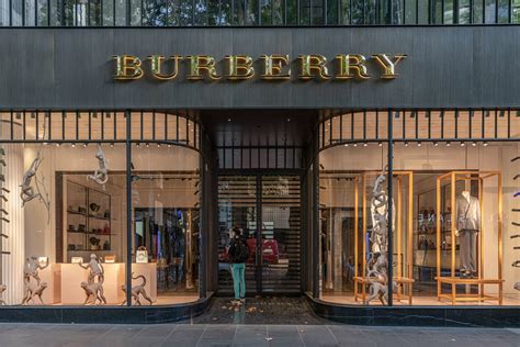 when will burberry sale start 2020